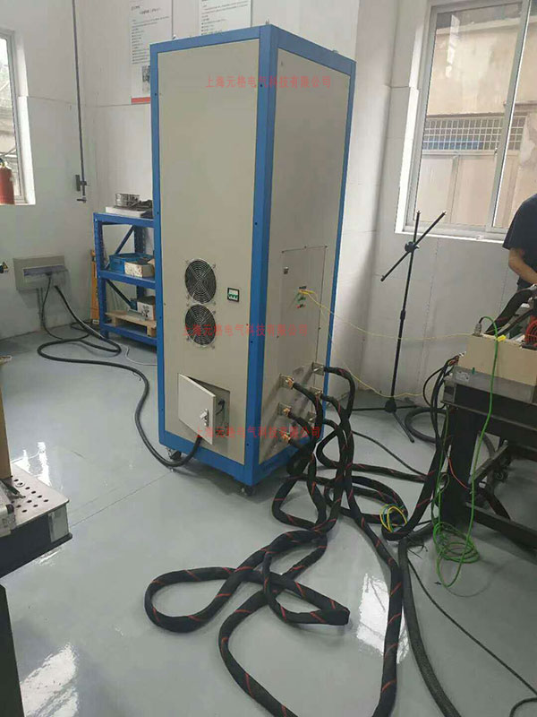 地鐵高鐵碳化塊溫升大電流發生器電阻檢測現場案例