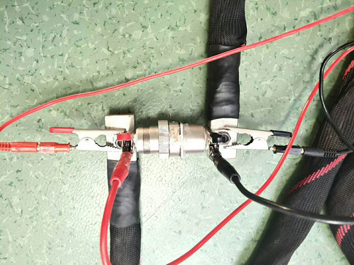 航天航空充電樁耦合插頭大電流溫升及電阻測試裝置安裝現場 航天航空充電樁耦合插頭大電流溫升及電阻測試裝置安裝現場